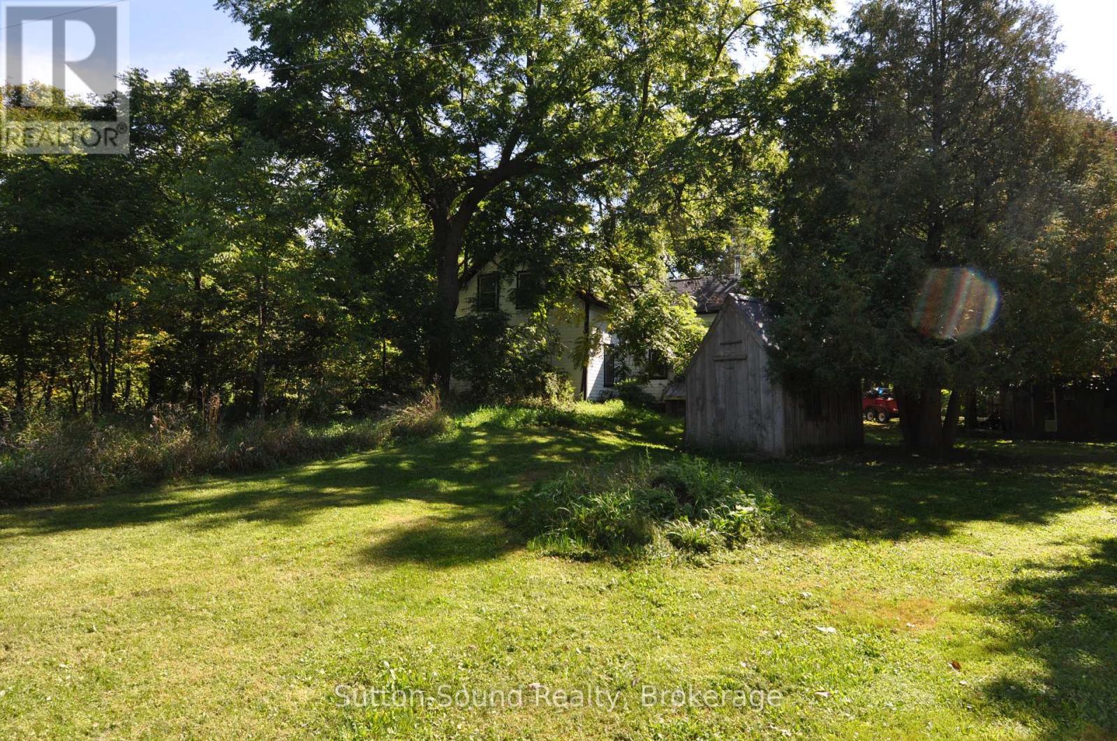 758016 GIRL GUIDE ROAD