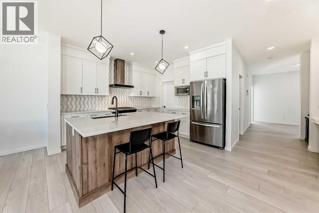 392 Carringvue Place NW