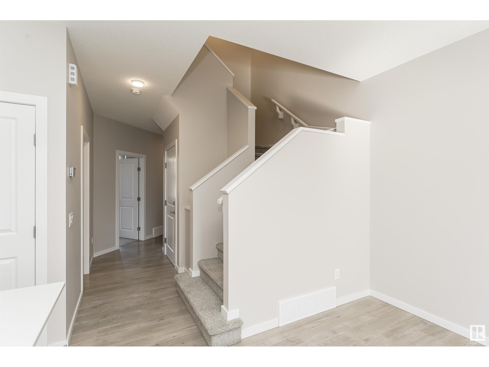 8149 226A ST NW