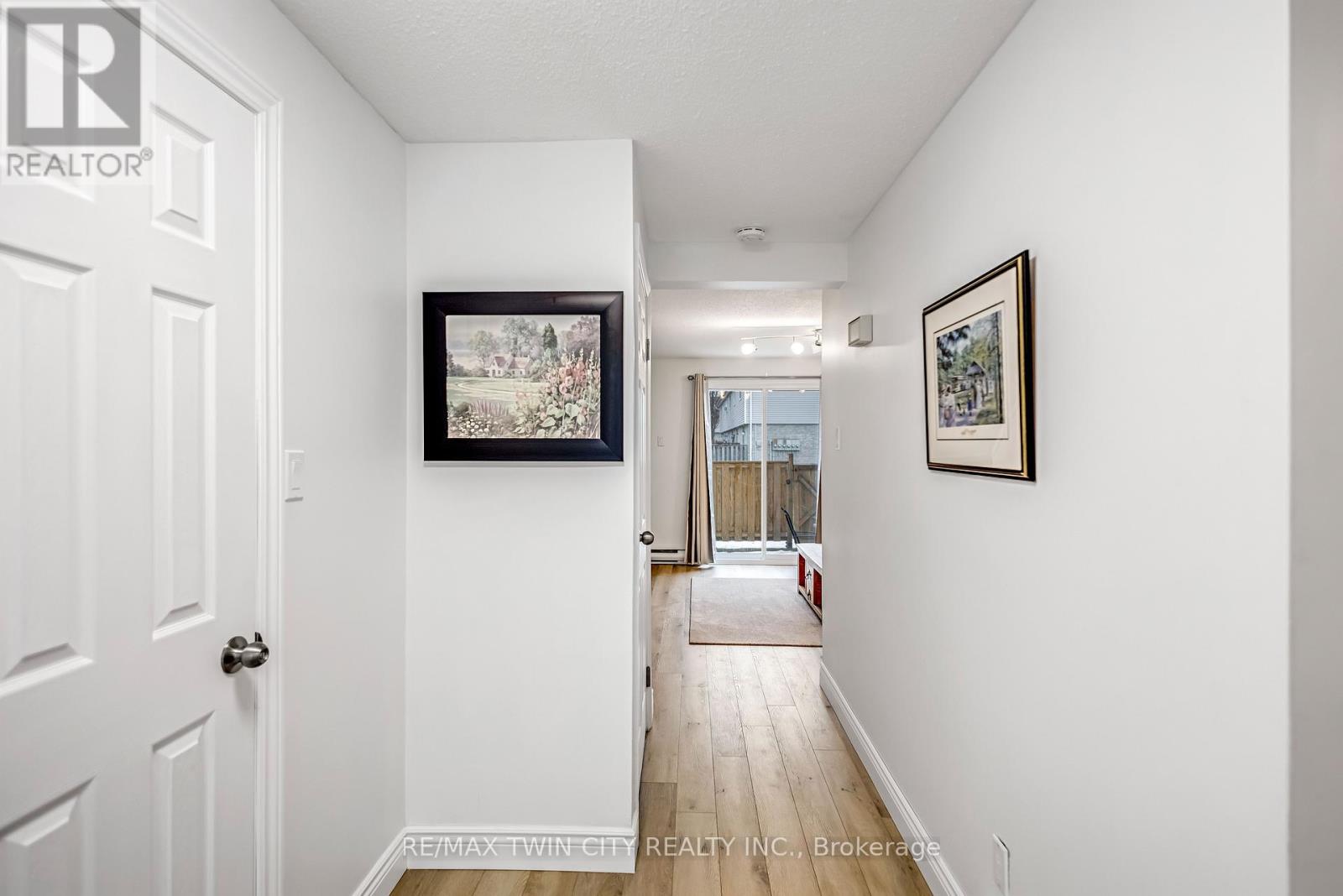 16 - 494 GREY STREET