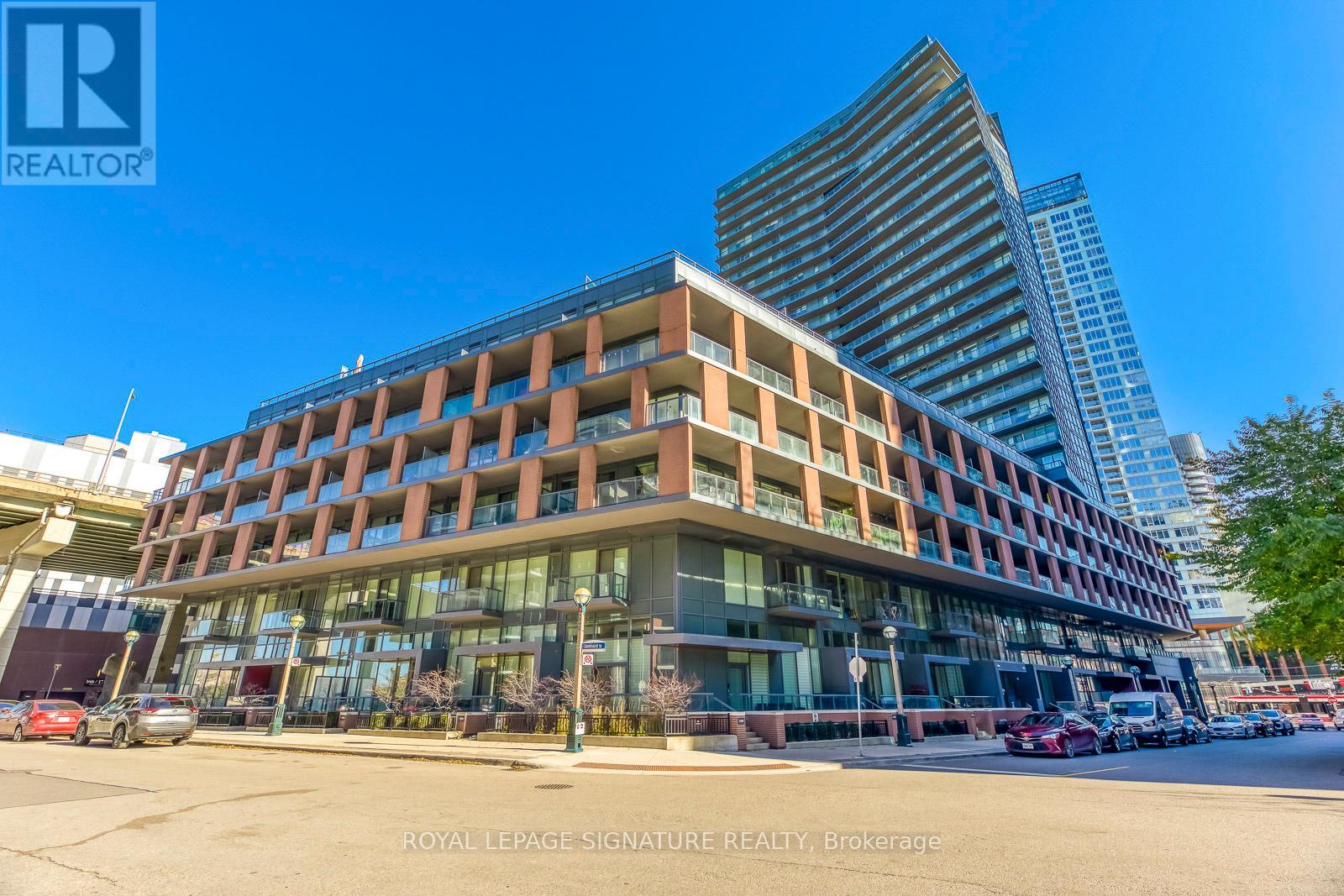 1901 - 20 BRUYERES MEWS