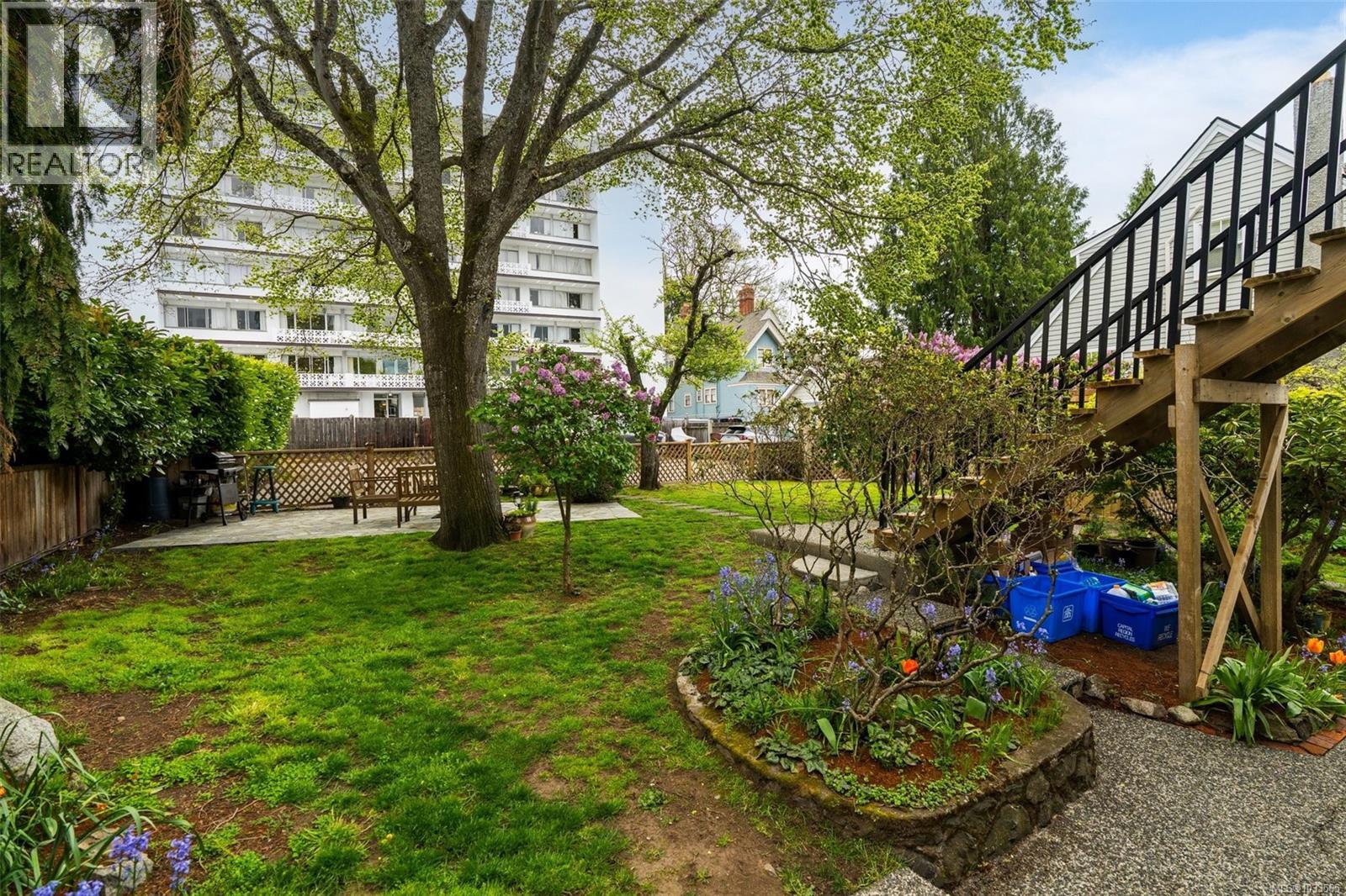 239 St. Andrews St