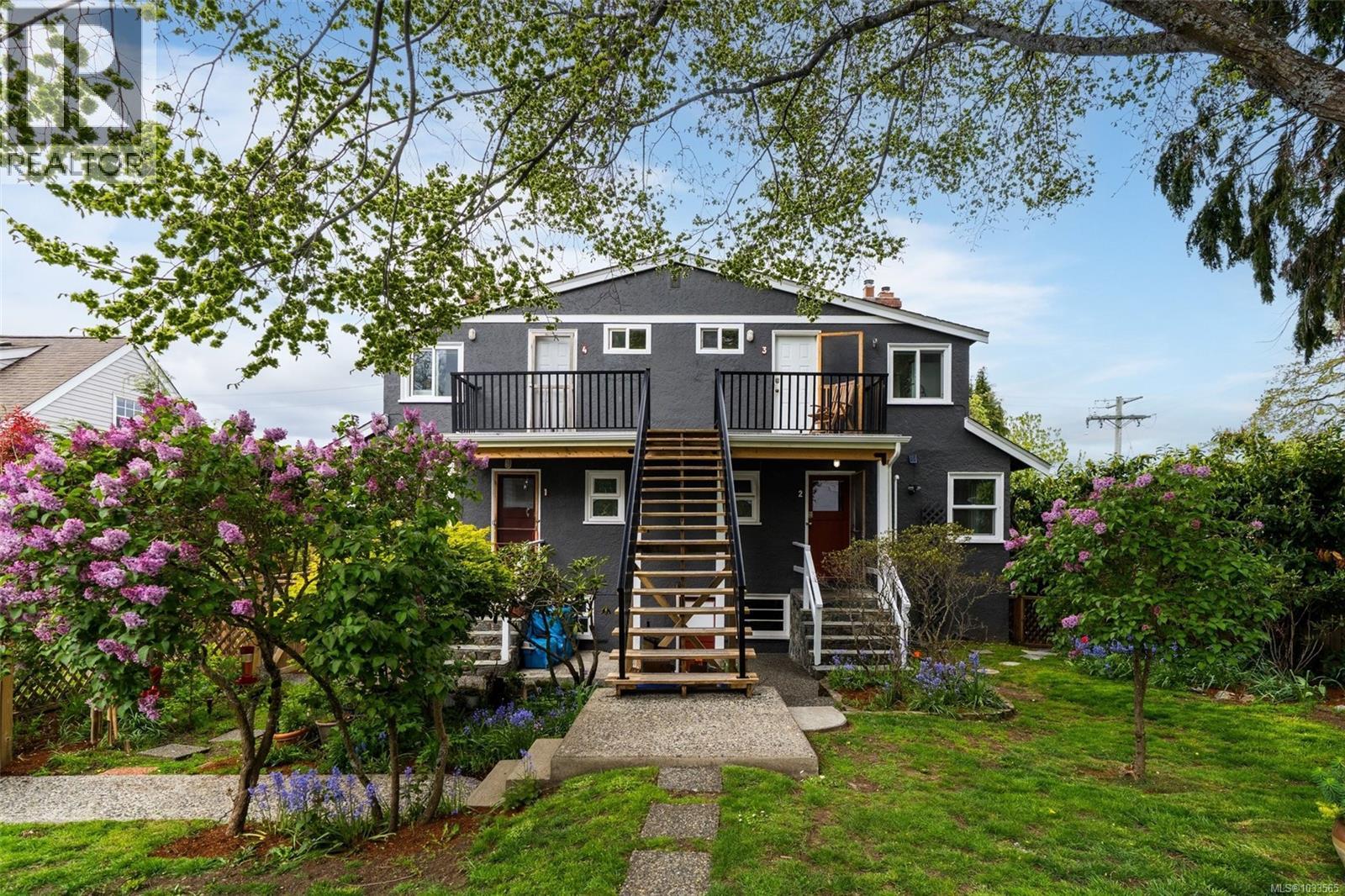 239 St. Andrews St