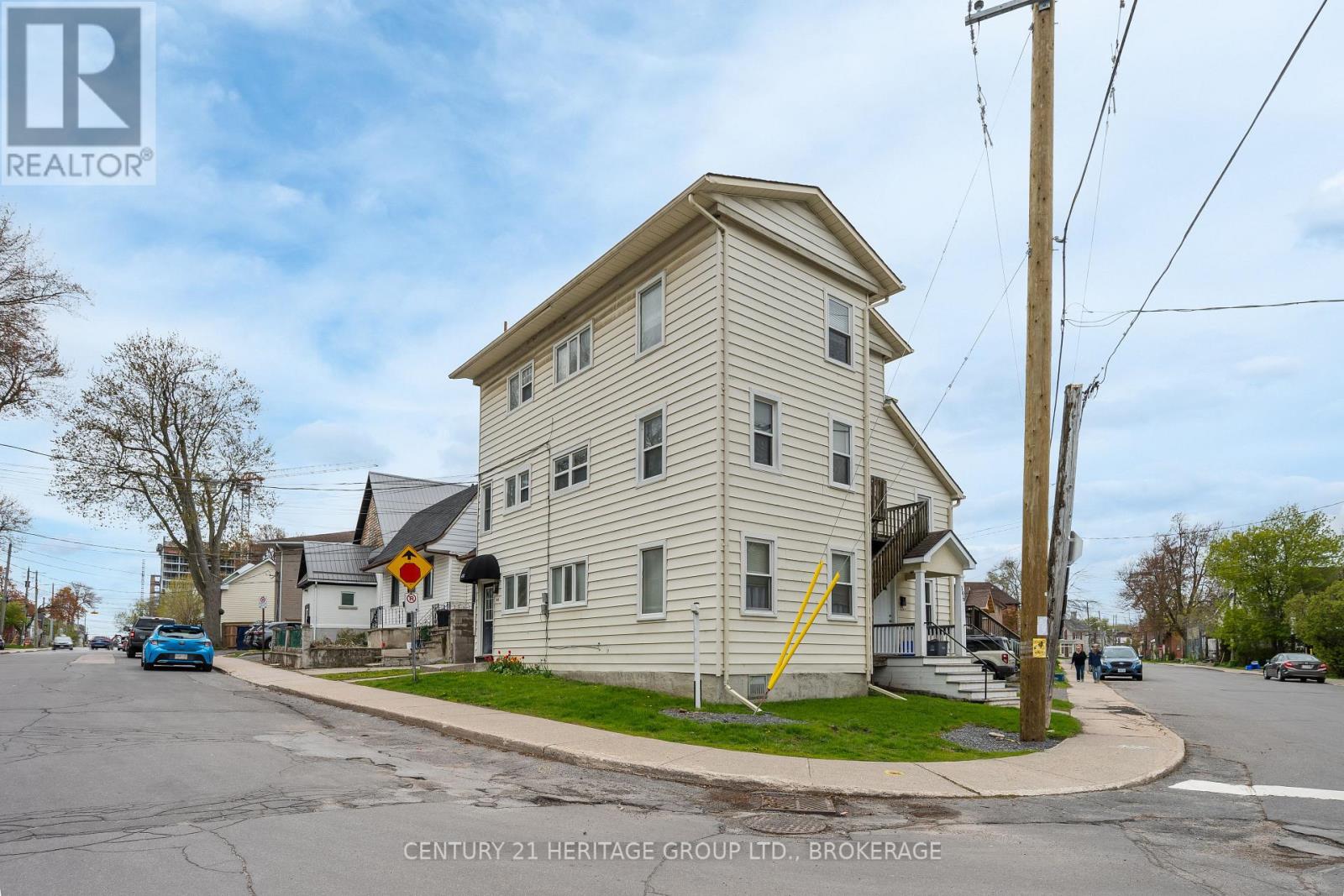 432 BARRIE STREET