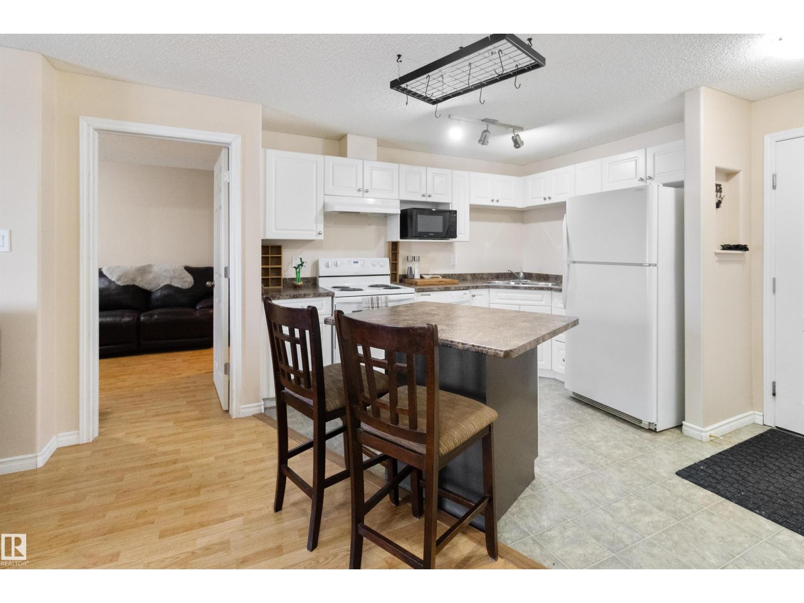 #312 155 EDWARDS DR SW