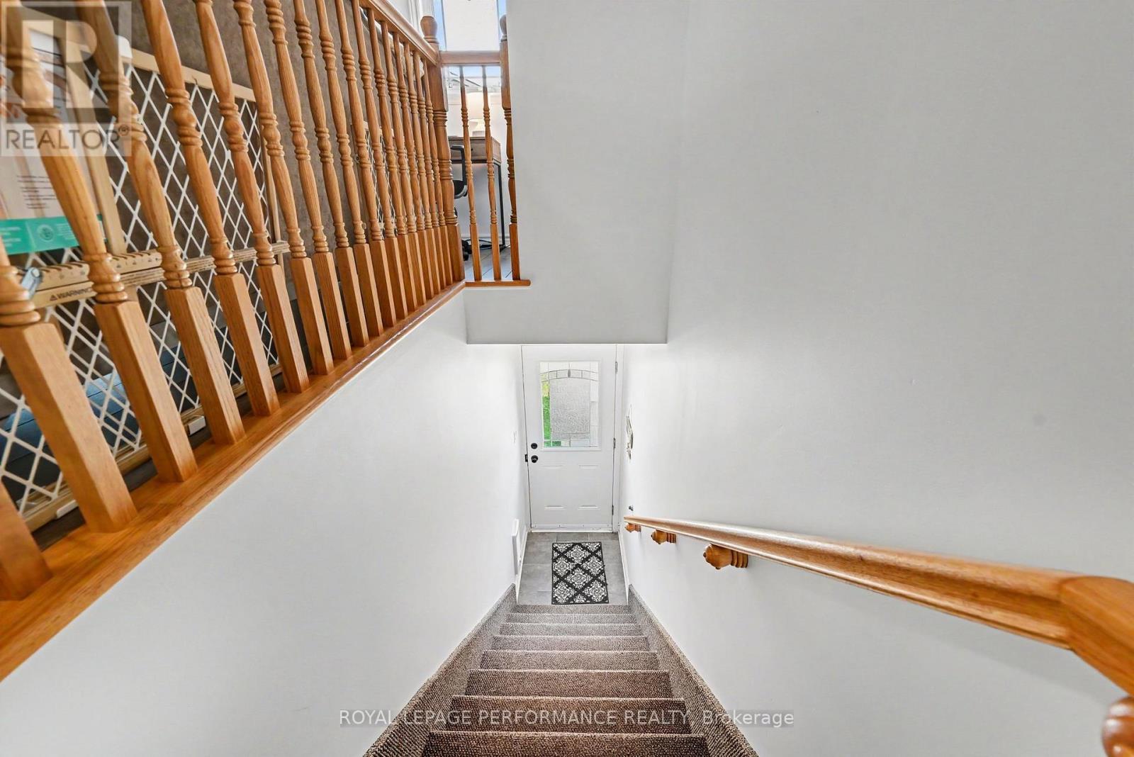 202 - 222 FIRST STREET E