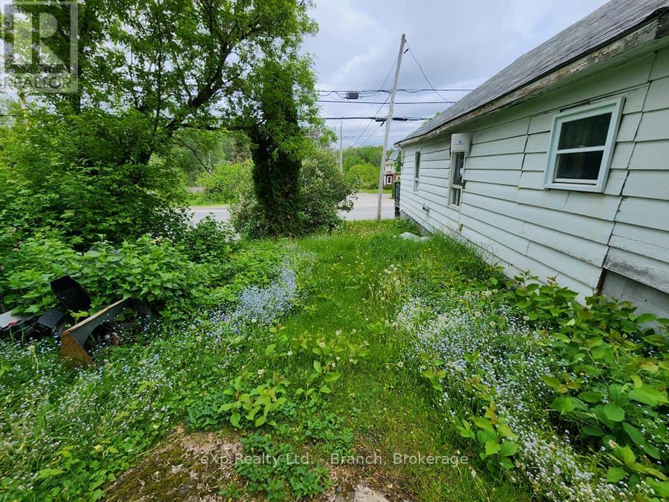 573 GOVERNMENT ROAD W