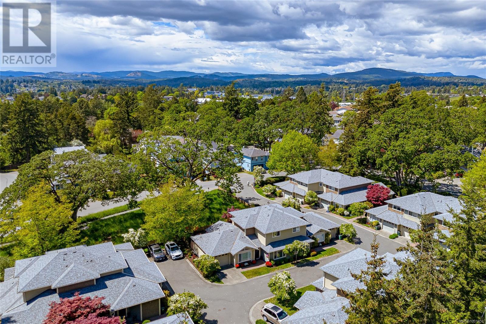 10 4165 Rockhome Gdns