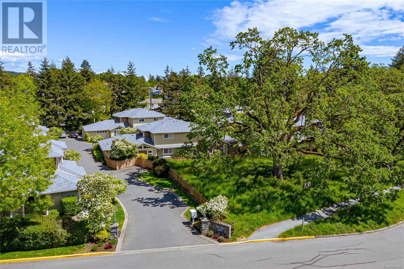 10 4165 Rockhome Gdns