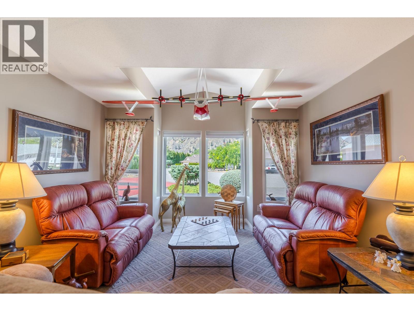 517 Vanderlinde Drive