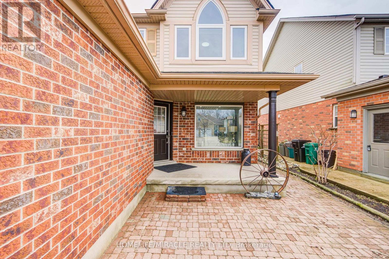 55 MCFARLANE DRIVE