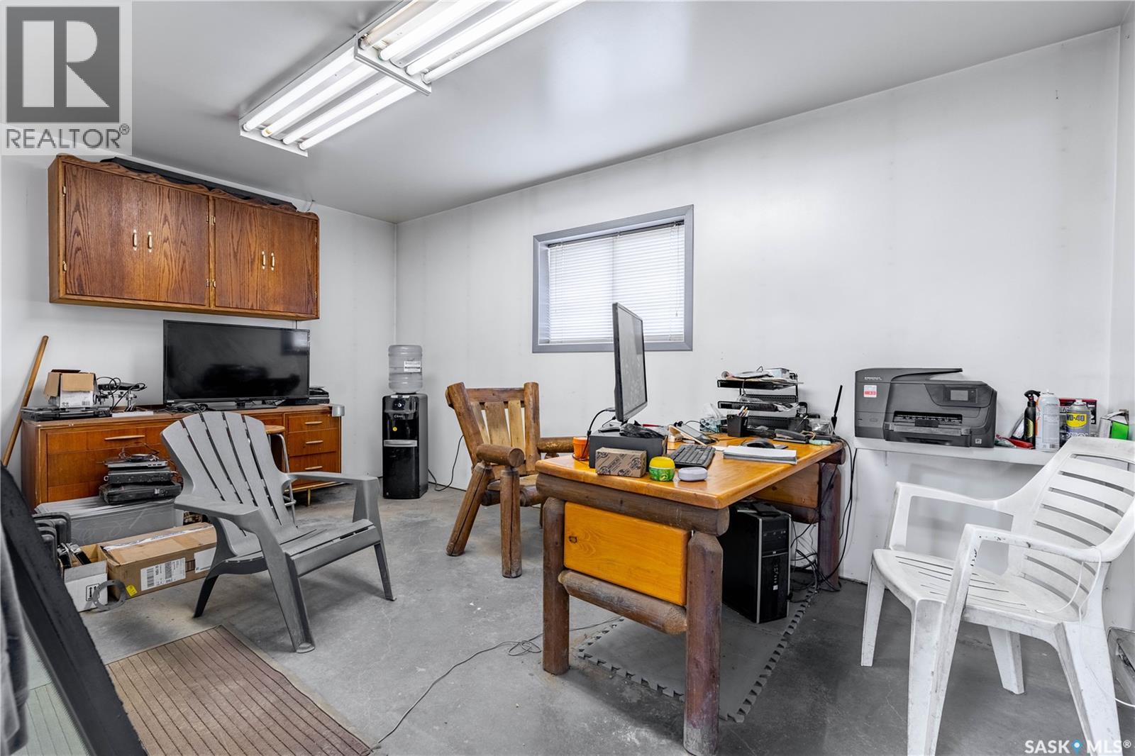 901 Connaught AVENUE