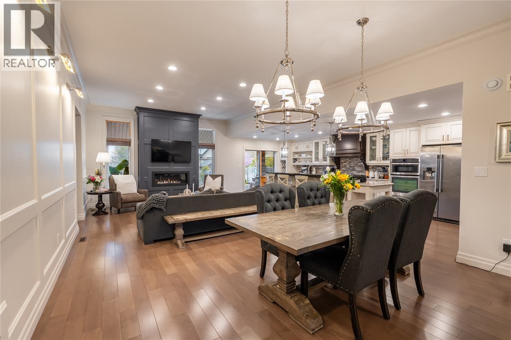 482 AUTUMN BREEZE DRIVE