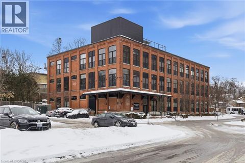 24 CEDAR Street Unit# 105 Cambridge ON N1S0B2