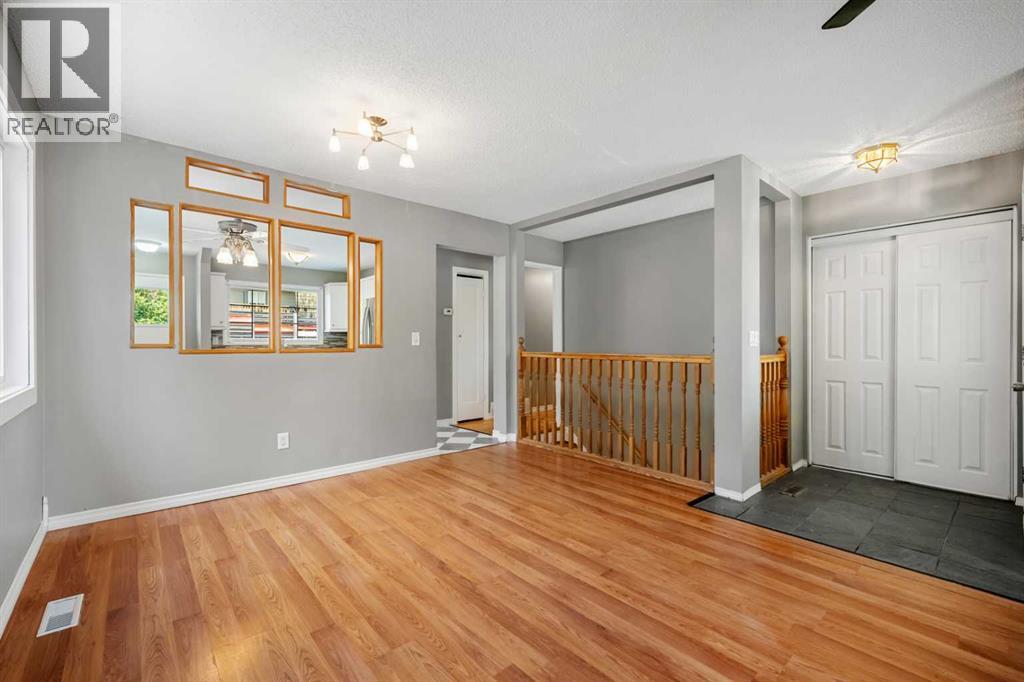 125 Carr Place