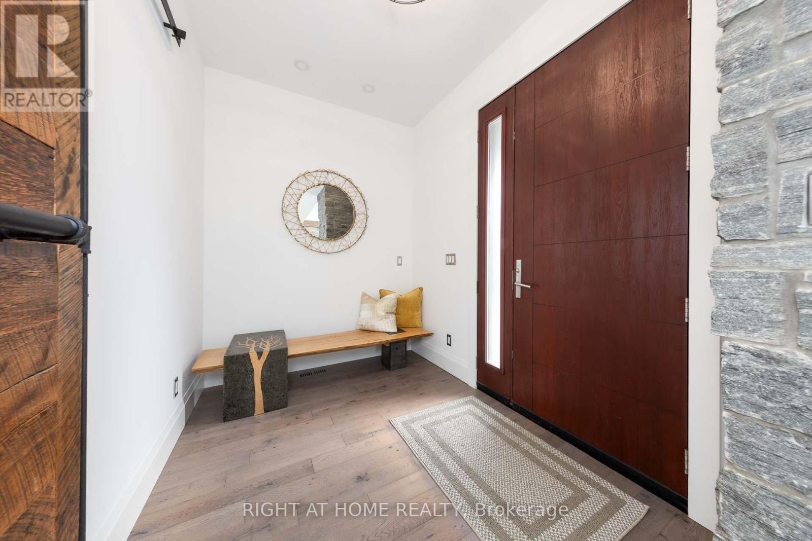 1207 STIRLING DRIVE