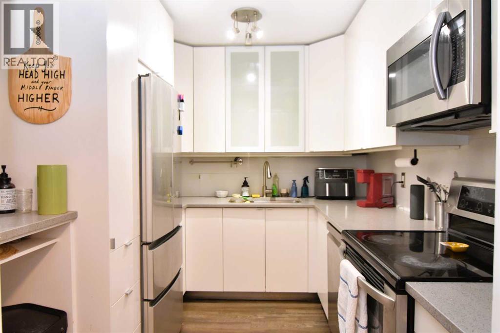 201, 40 Glenbrook