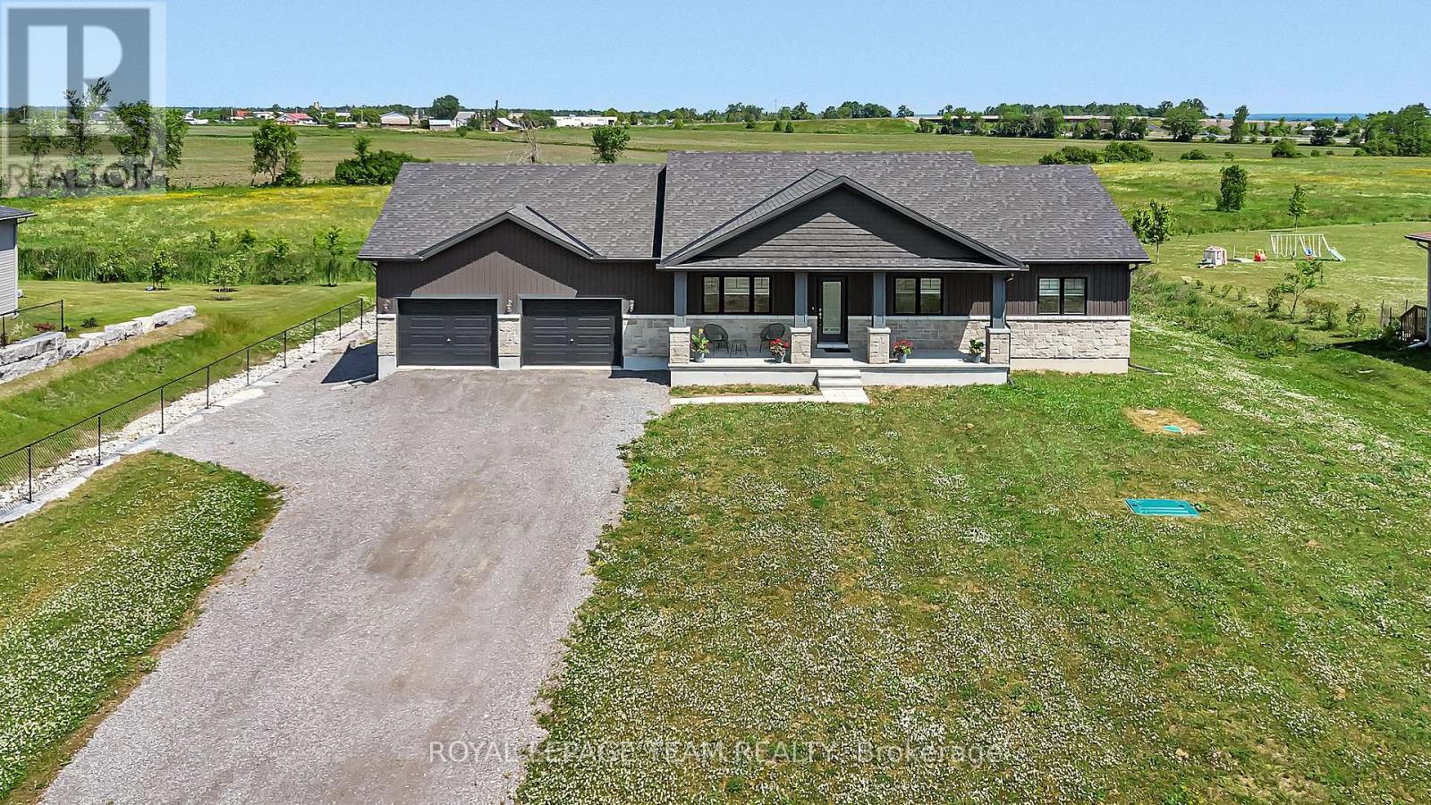 17 ISOBEL MCEWAN STREET