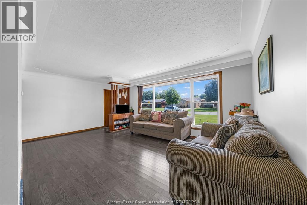 71 Danforth AVENUE
