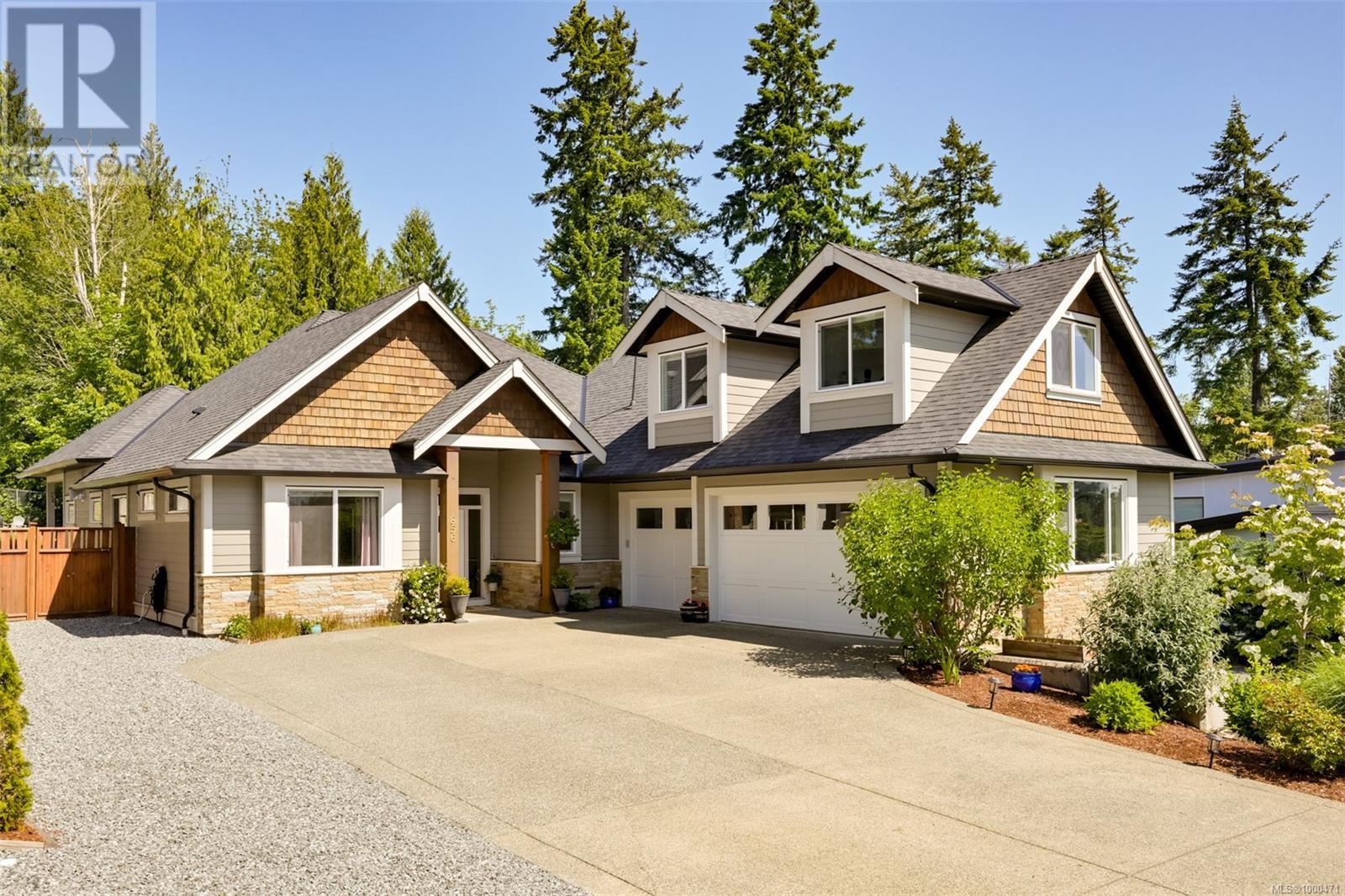 856 Hayden Pl