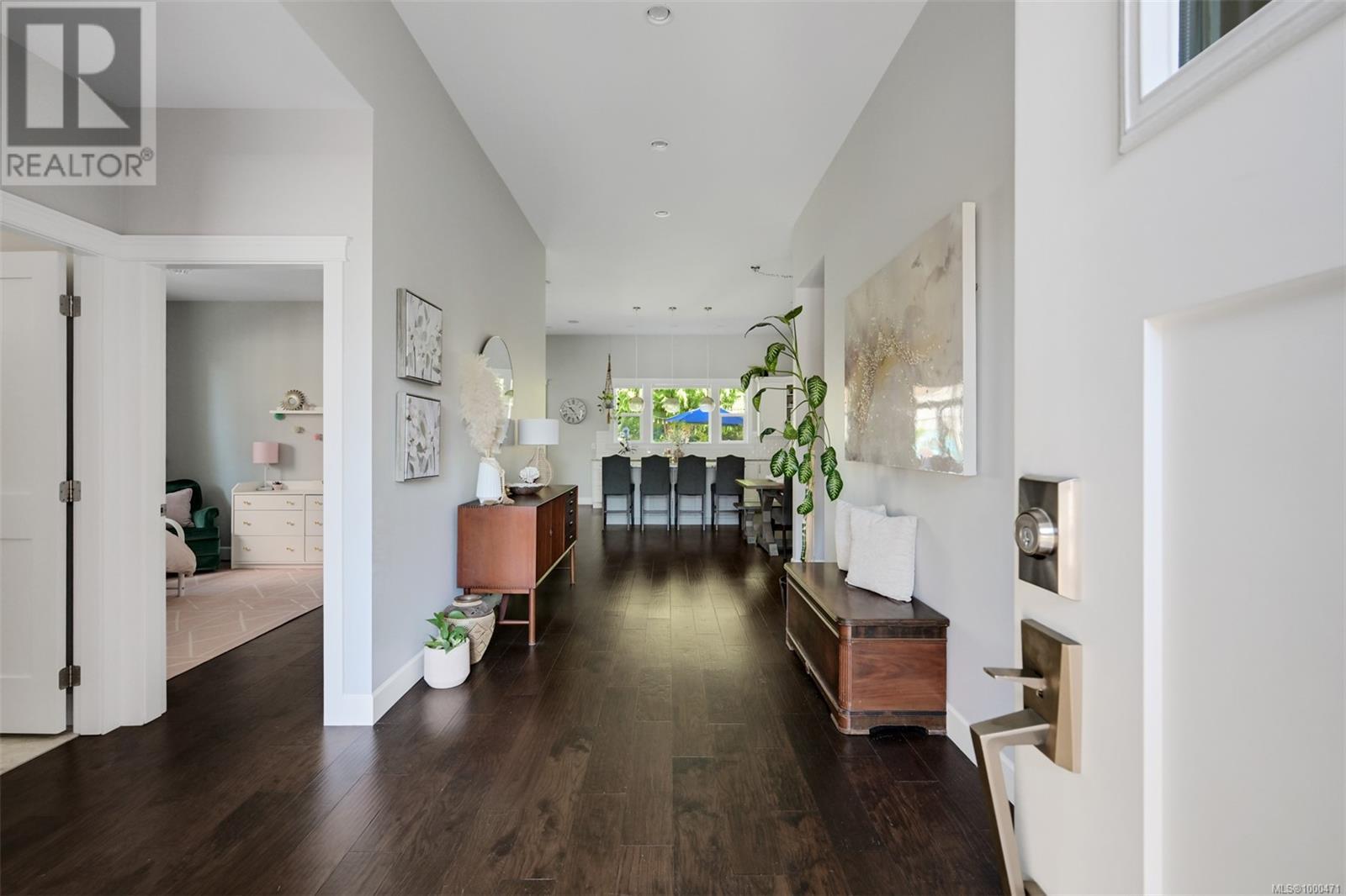 856 Hayden Pl