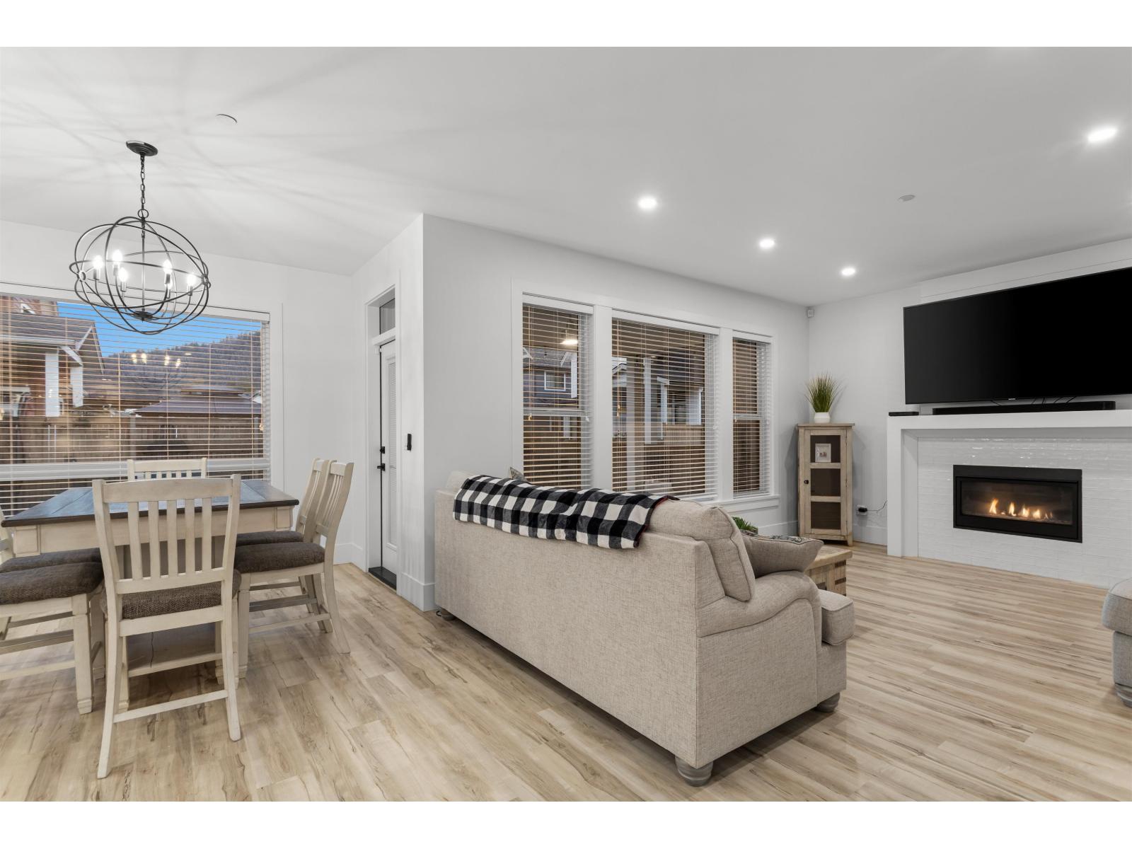 39 46211 PROMONTORY ROAD|Sardis South