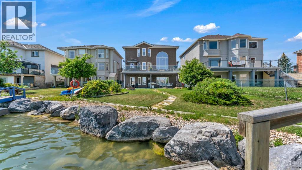 155 Coral Shores Landing NE