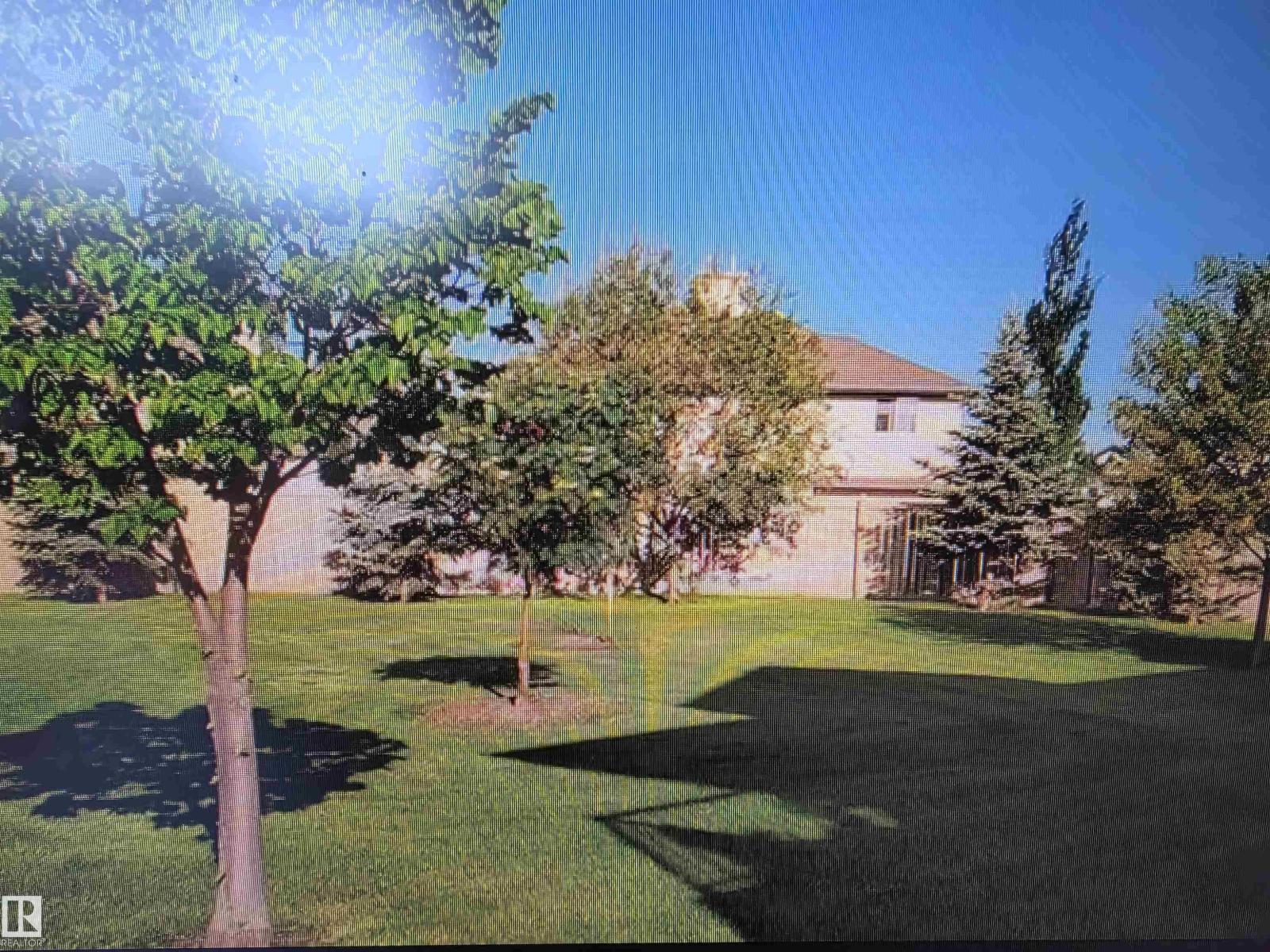 #48 150 EDWARDS DR SW