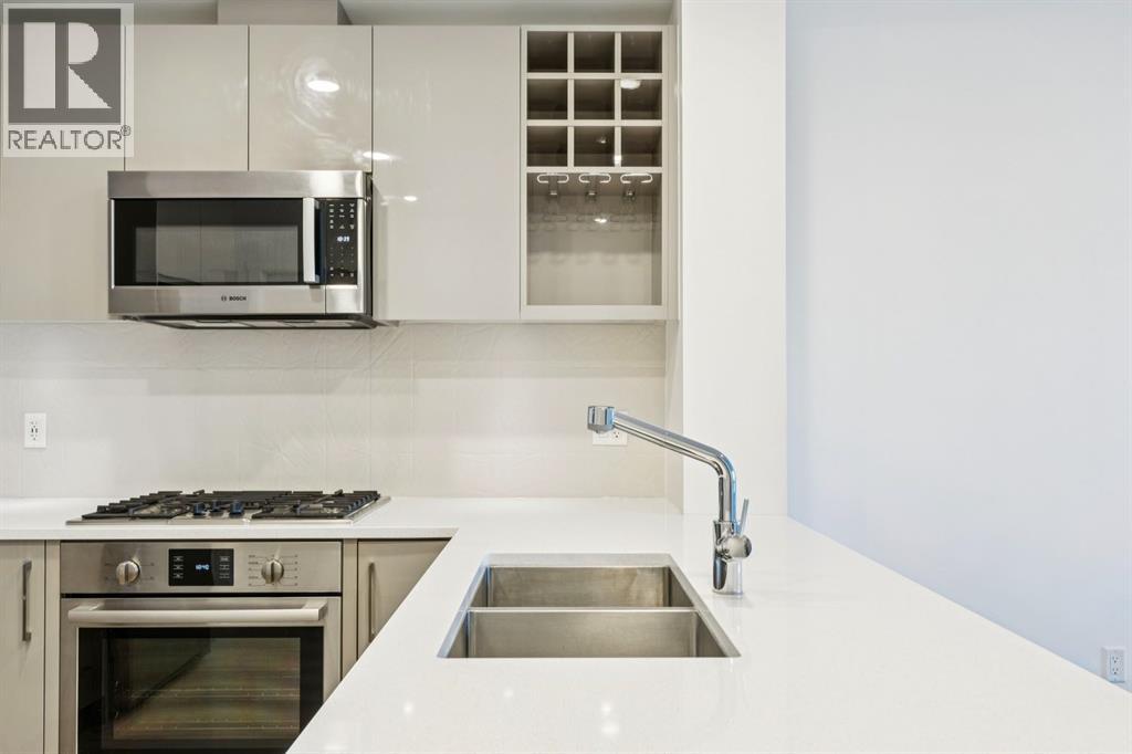 210, 301 10 Street NW