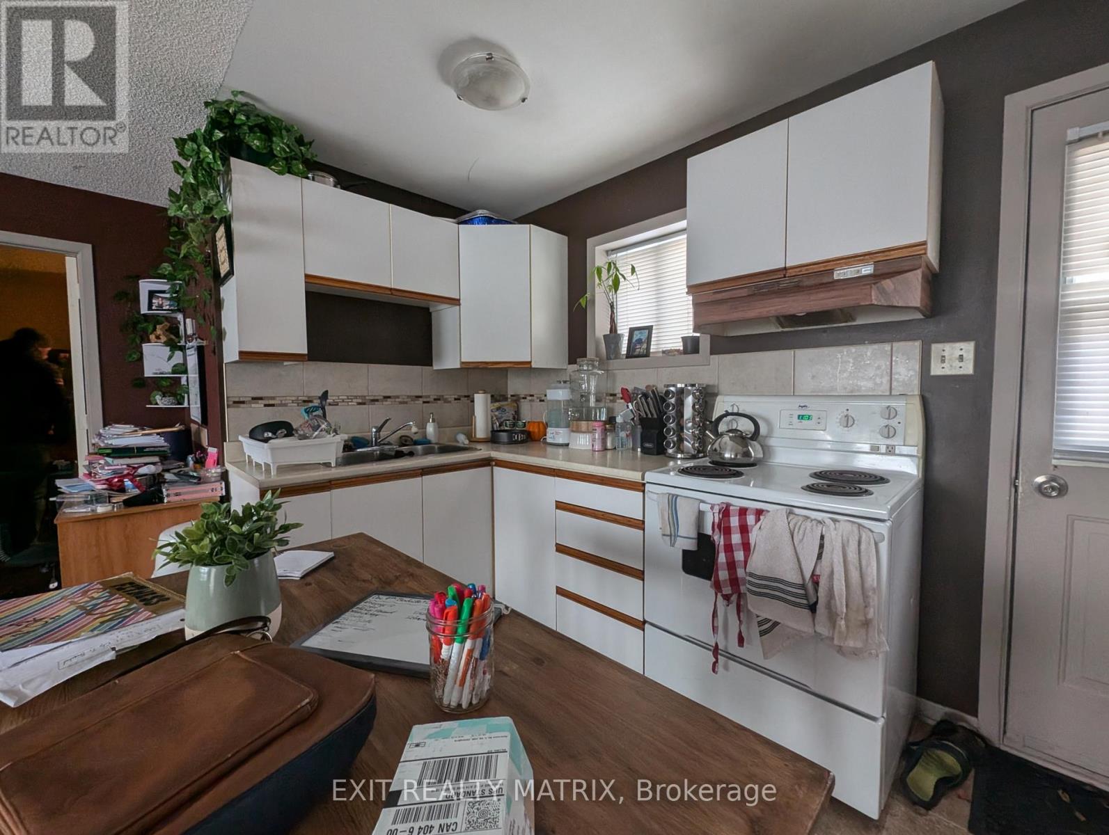 6 - 2039 COUNTY RD 44 ROAD