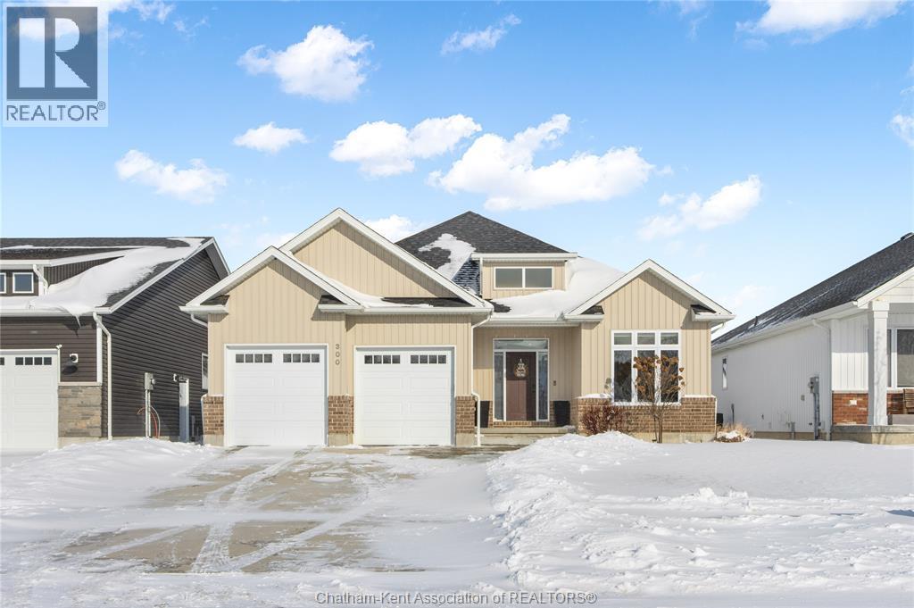 300 DAVIES STREET East