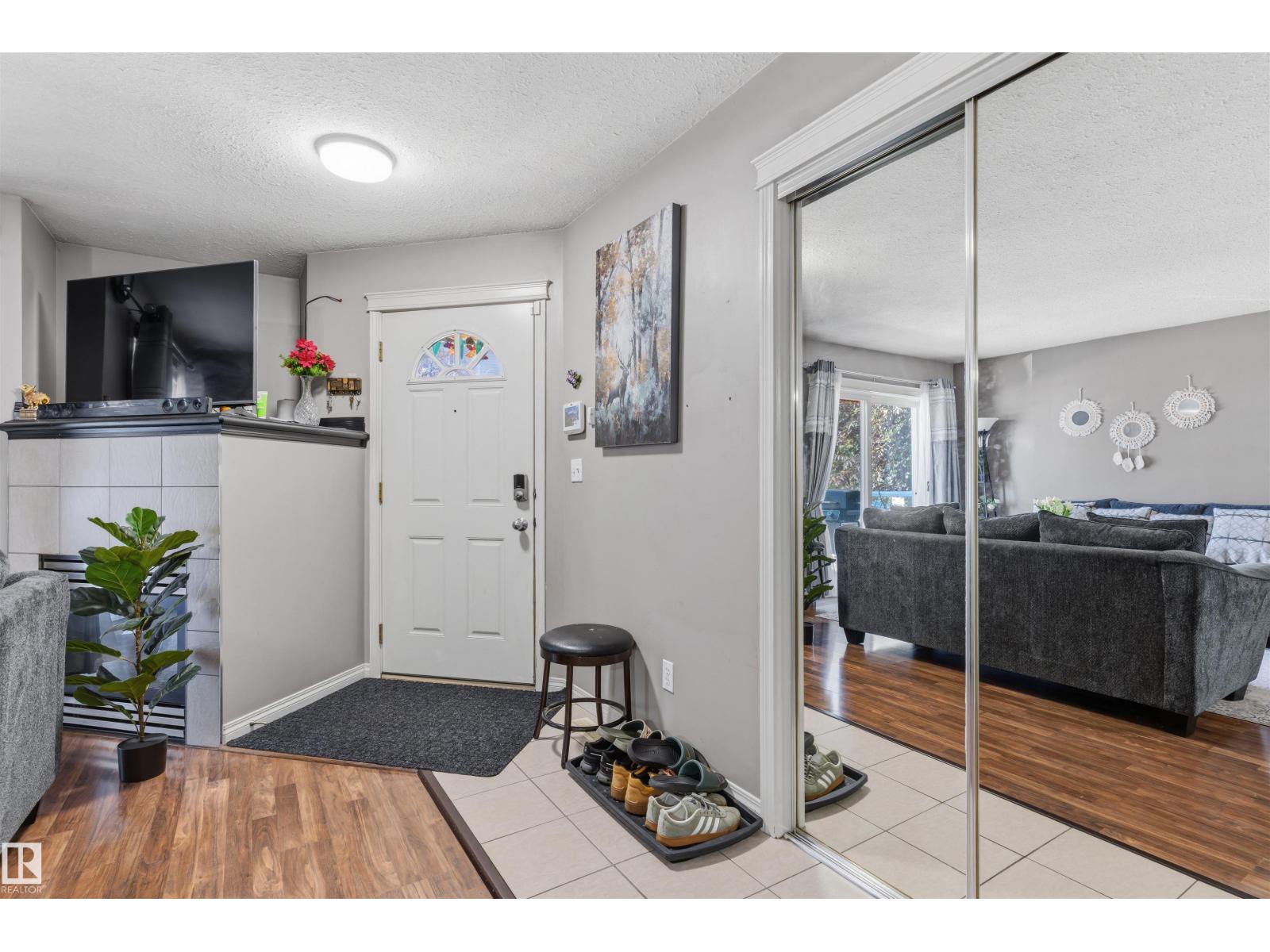 #11 2505 42 ST NW