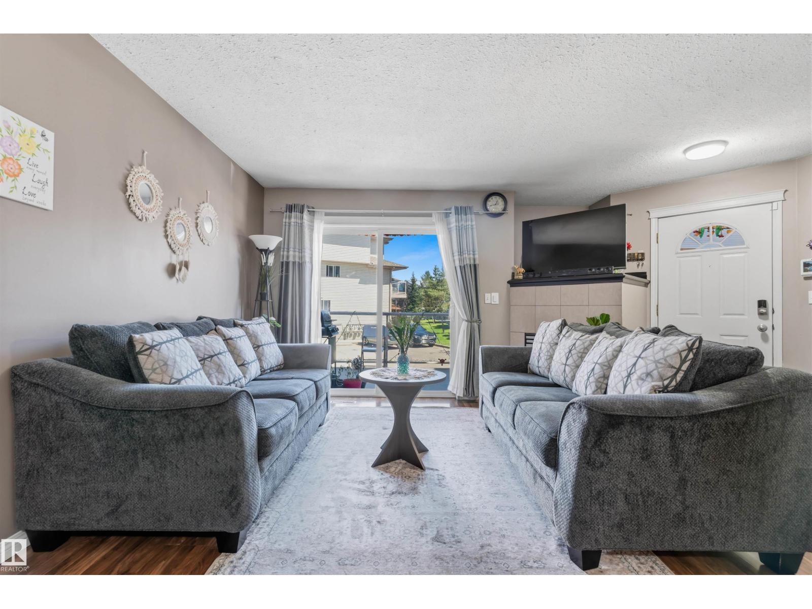#11 2505 42 ST NW