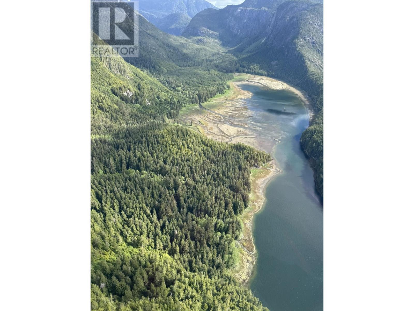 DL 11 EUCOTT BAY