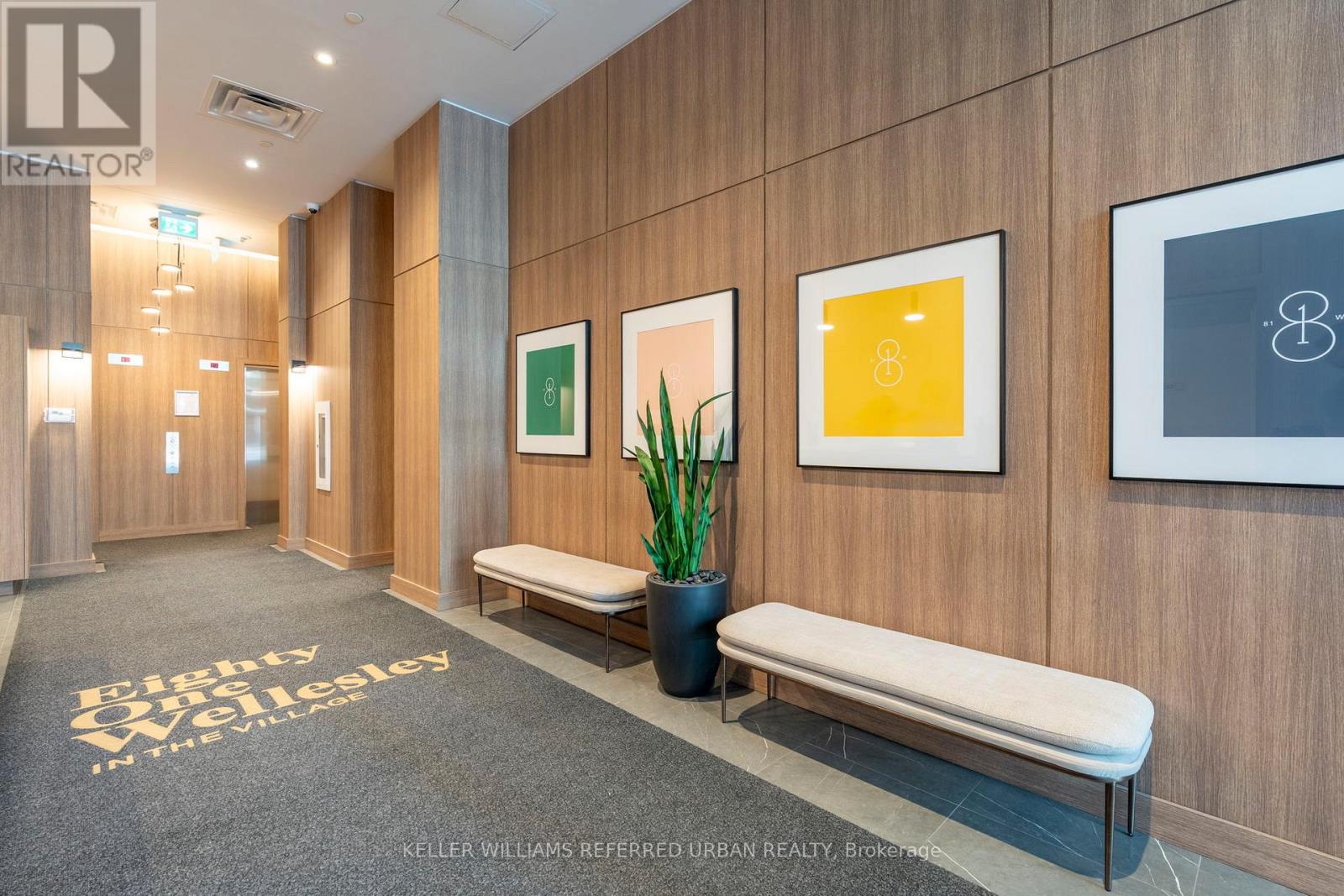 402 - 81 WELLESLEY STREET E