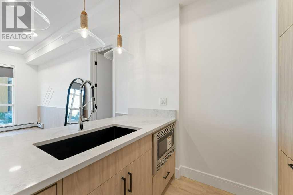 111, 370 Dieppe Drive SW