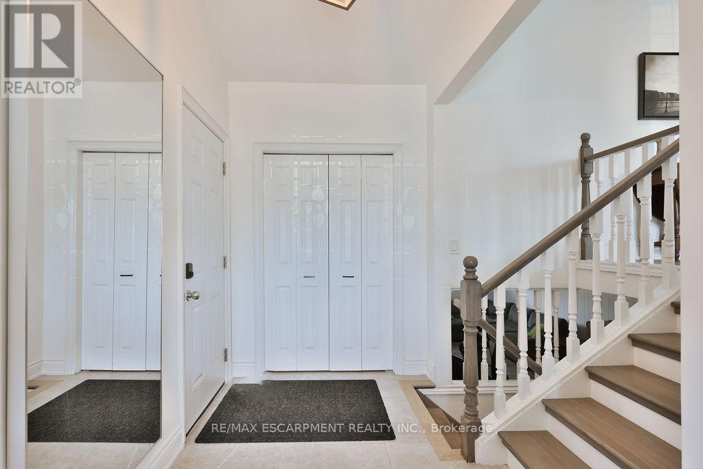 11 LYNWOOD DRIVE