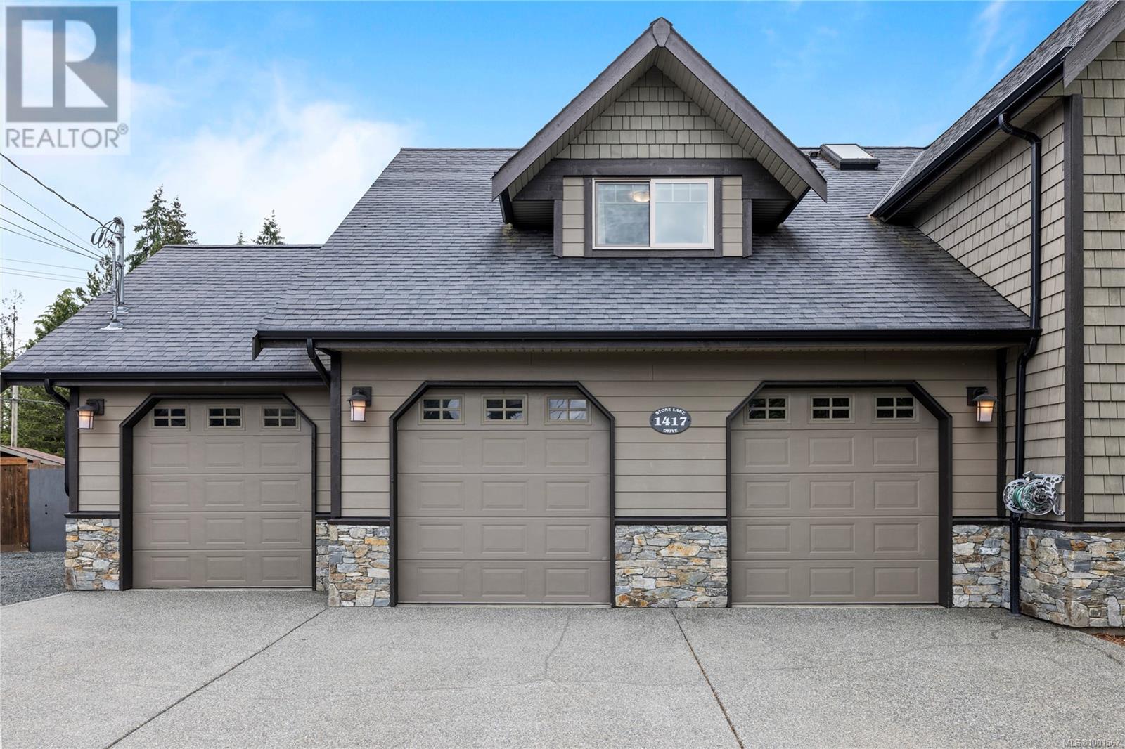 1417 Stone Lake Dr