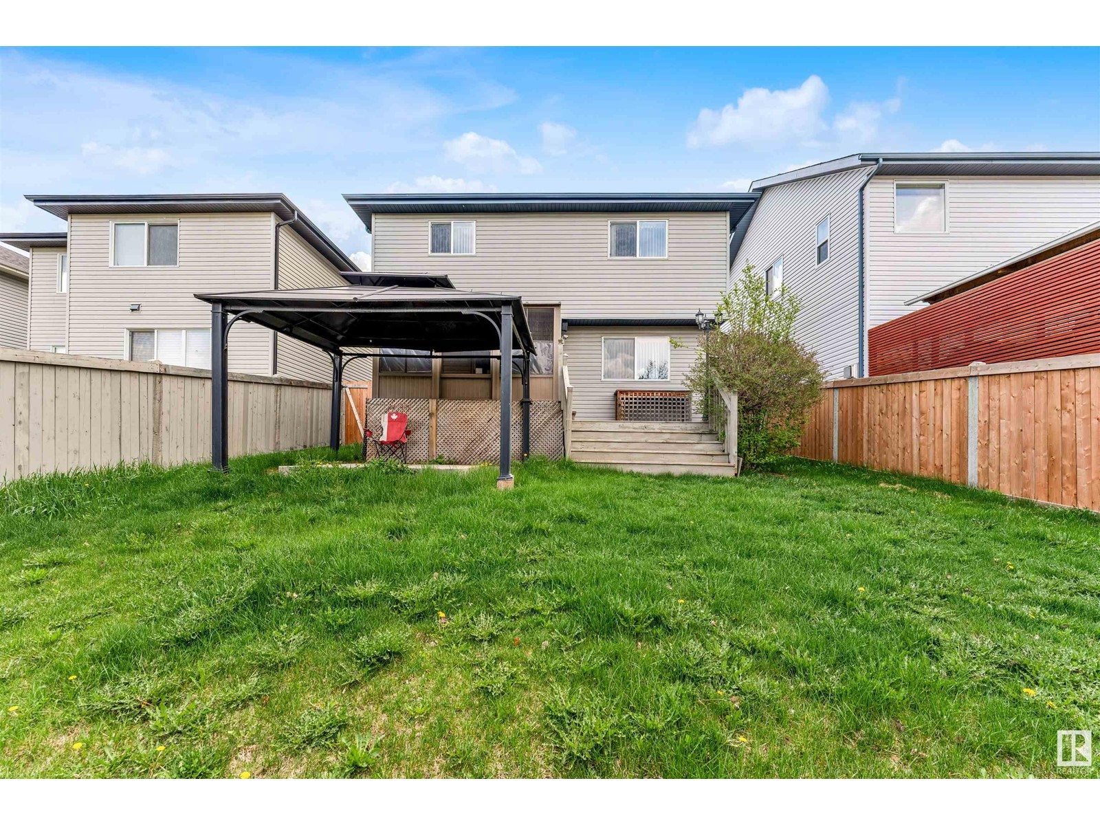 144 55 ST SW