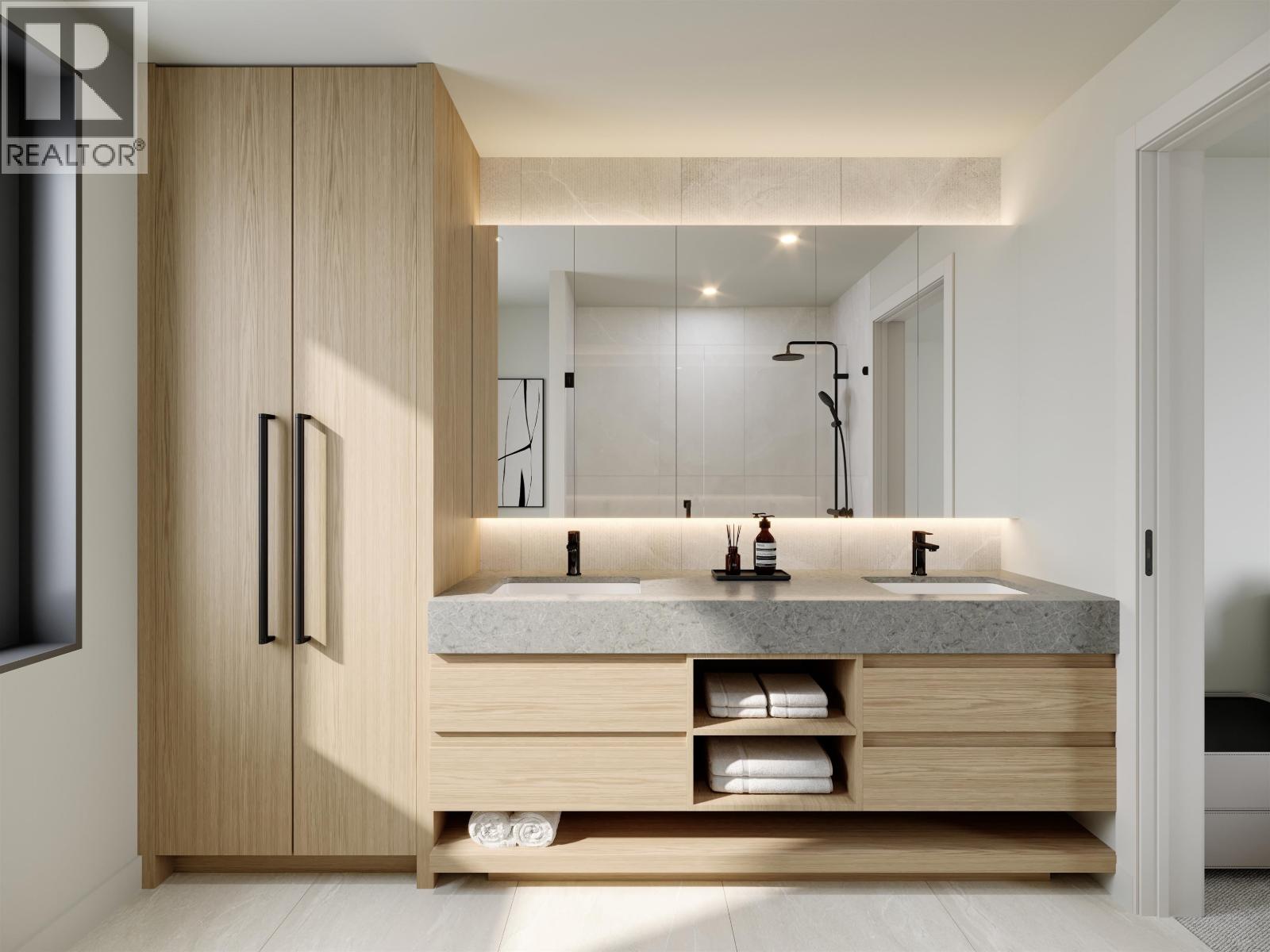 18 1045 RIDGEWOOD DRIVE