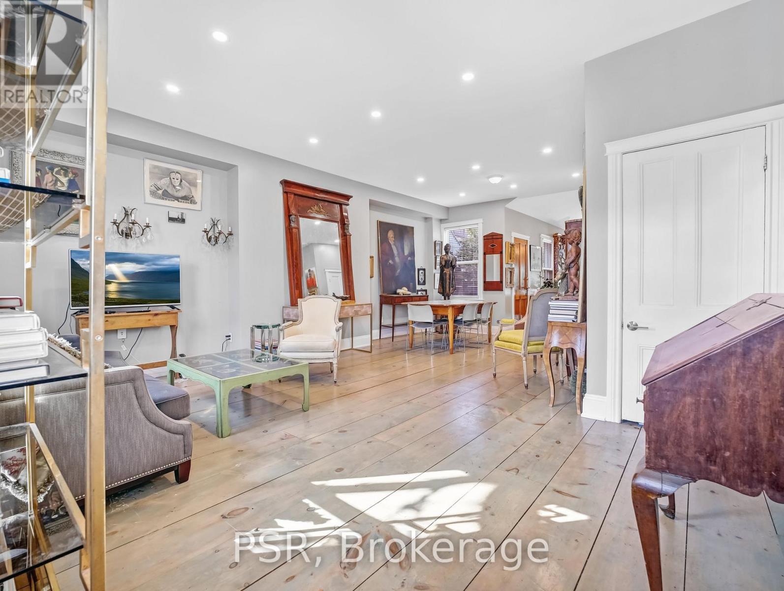 80 FERRIE STREET W