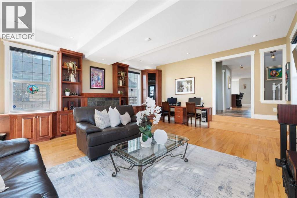 339 Bridlewood Court SW