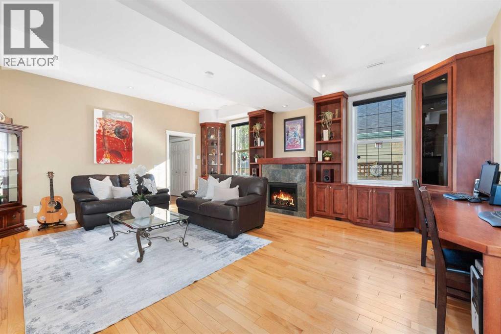 339 Bridlewood Court SW