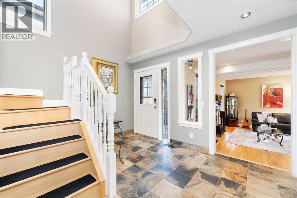 339 Bridlewood Court SW