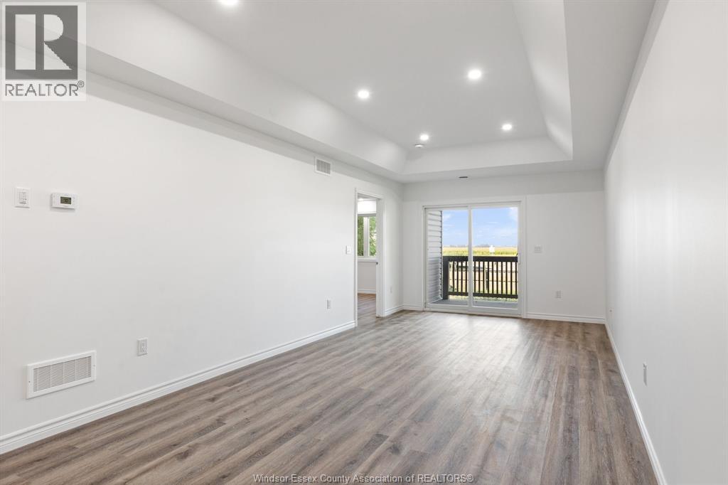 98 ERIE STREET North