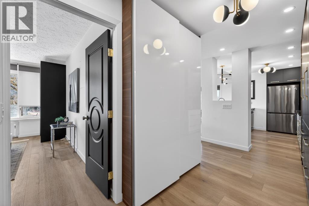 401, 3204 Rideau Place SW