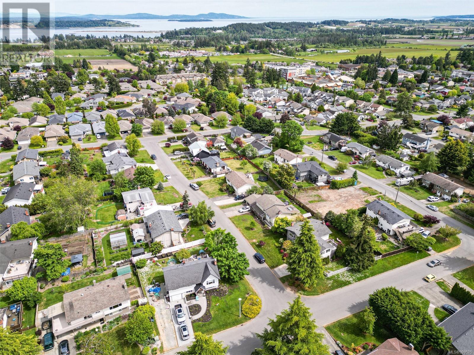 1881 Seaboard Cres