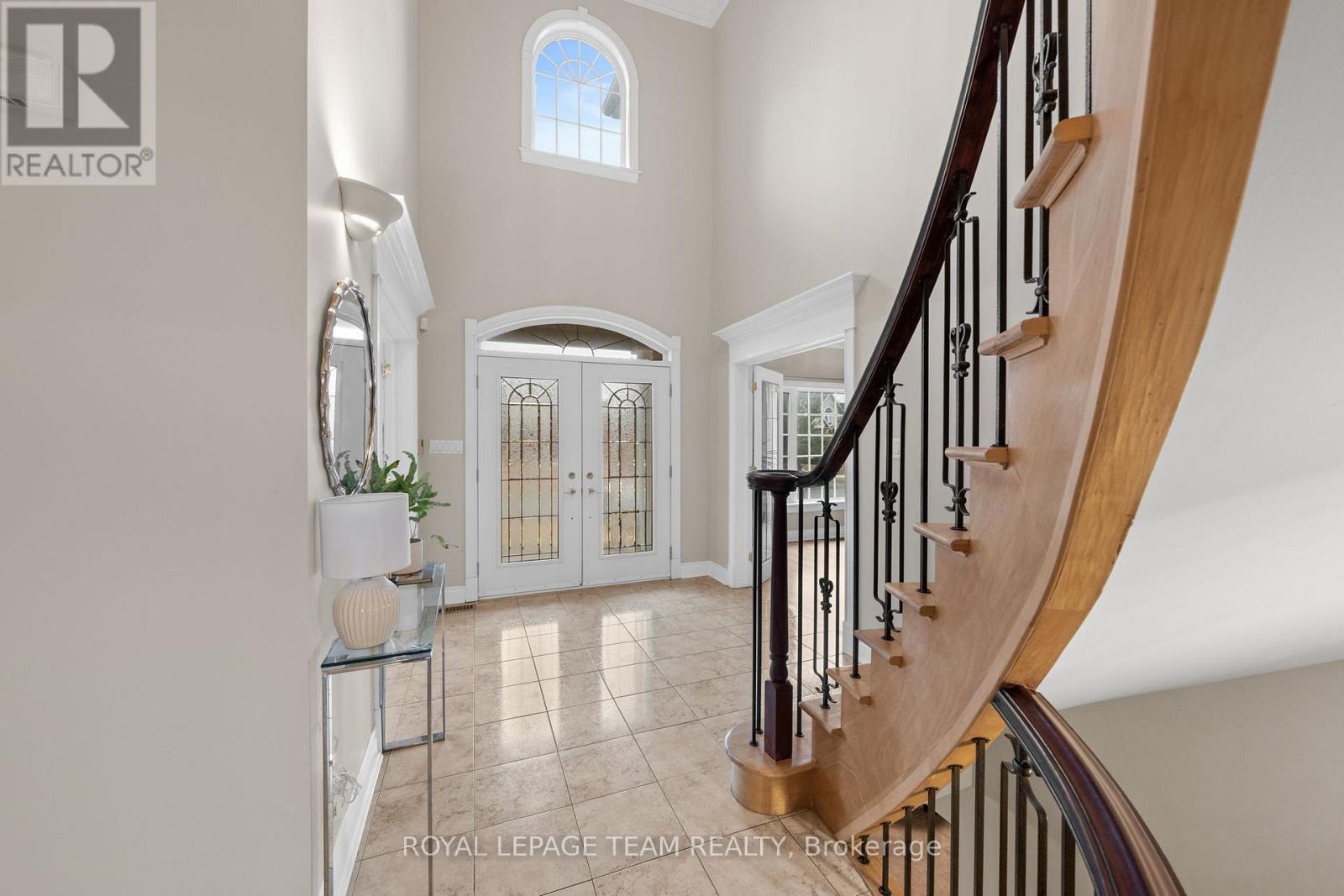 5440 WADELL COURT