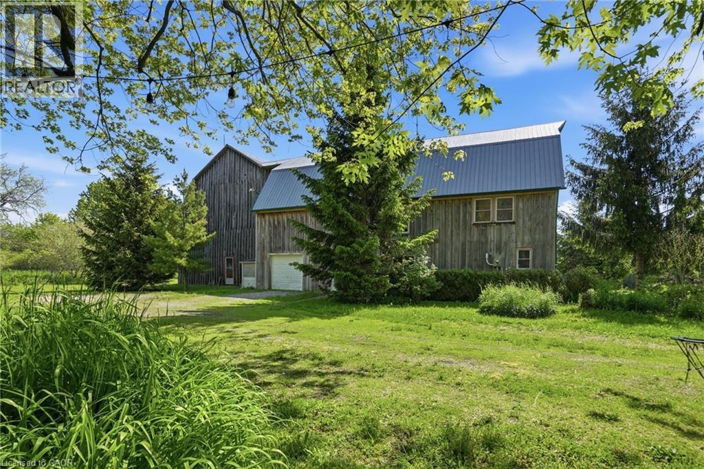 2069 LAKESHORE Road
