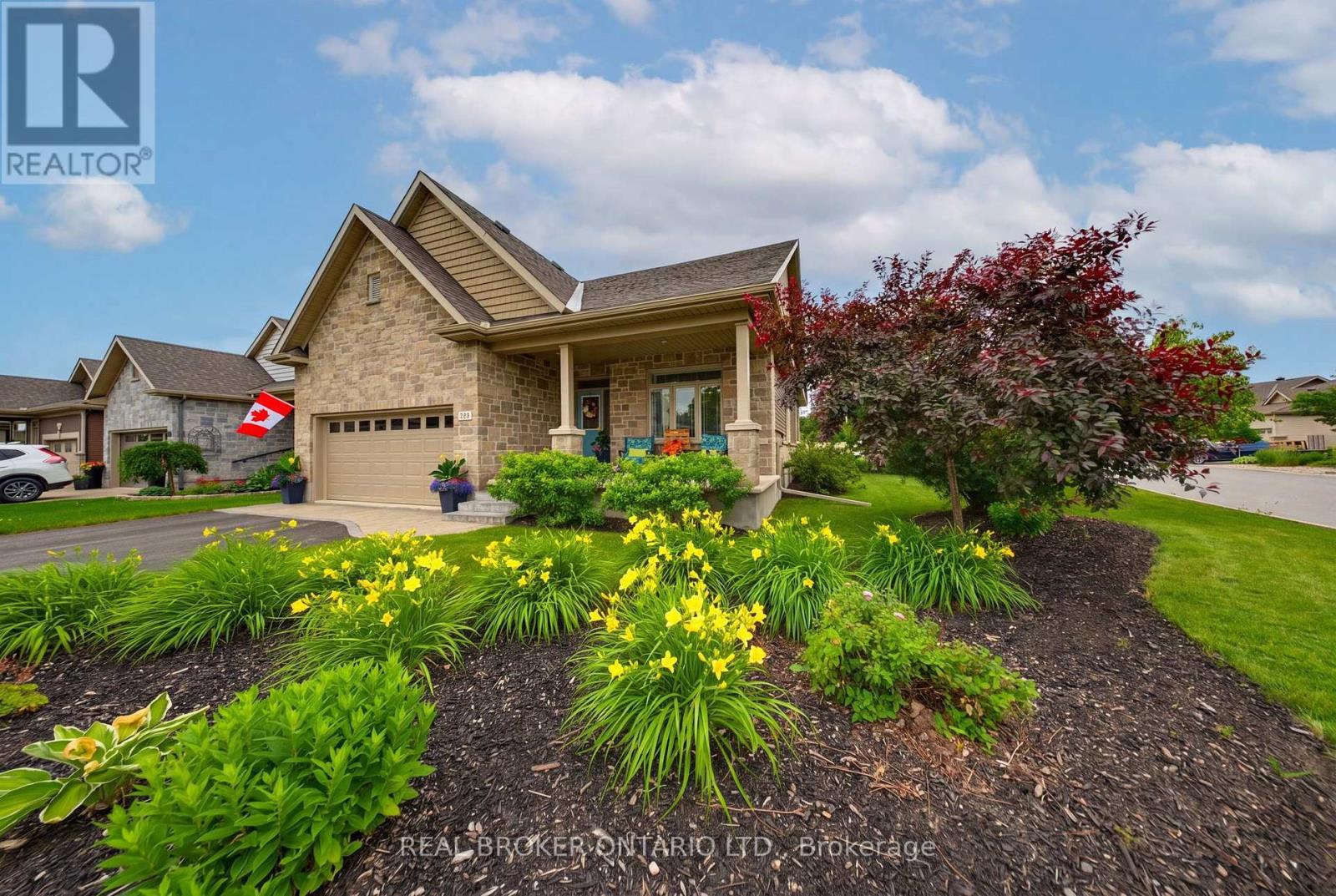 341 BOBOLINK RIDGE
